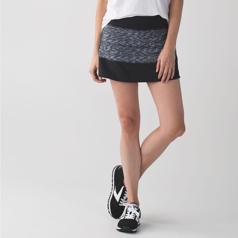 NWOT Lululemon Pace Rival Skirt II Dramatic Static Black (Tall)
